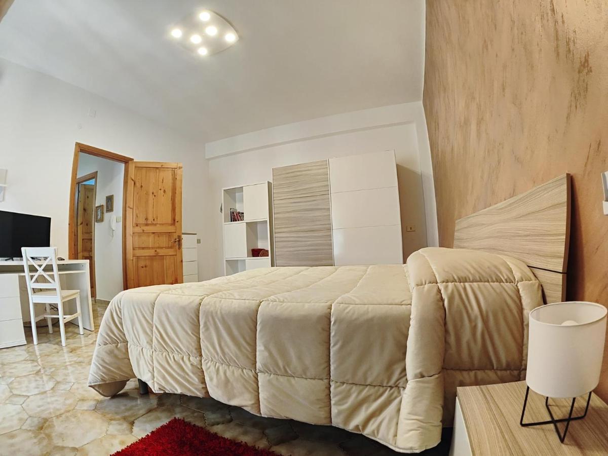 Casa Vacanza Isola Sul Mare كاستيلاّماري ديل غو المظهر الخارجي الصورة