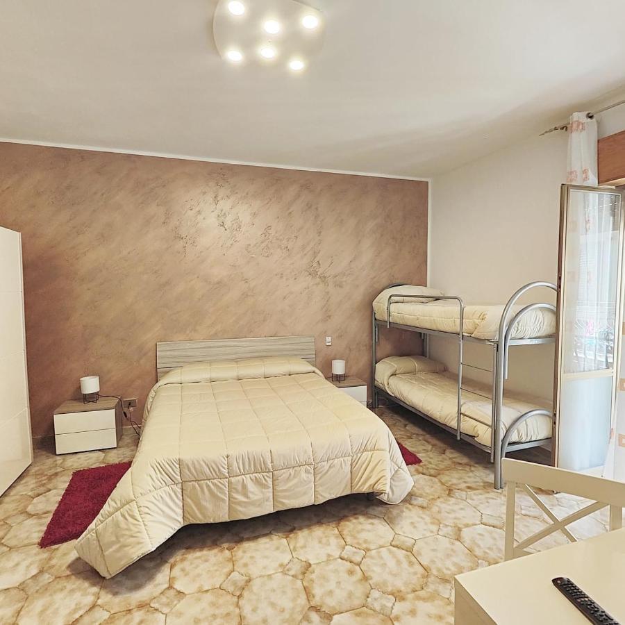 Casa Vacanza Isola Sul Mare كاستيلاّماري ديل غو المظهر الخارجي الصورة