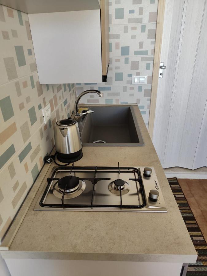 Casa Vacanza Isola Sul Mare كاستيلاّماري ديل غو المظهر الخارجي الصورة