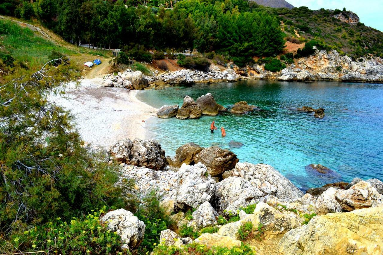 Casa Vacanza Isola Sul Mare كاستيلاّماري ديل غو المظهر الخارجي الصورة